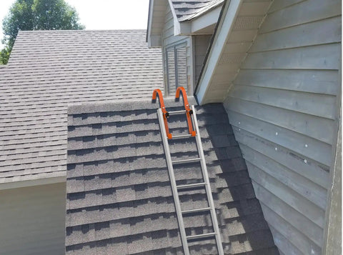 Two Pack Heavy Duty Roof Ladder Hook With Wheel And Rubber Grip T Bar Extension Ladder Stabilizer For Roof Access on shingles