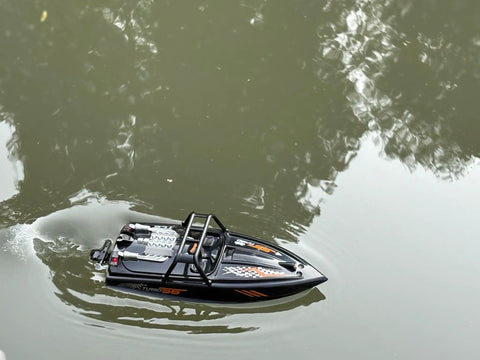 Off Road Remote Control Jet Boat With Dual Batteries And 4 Channel LED Lights Top Speed 15 To 20 Kilometers Per Hour Easy To Control