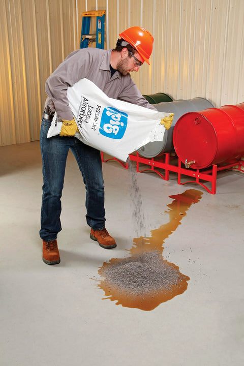 Super Tough White Loose Absorbent Granules For Garage Spill Cleanup Soaks Right Up Oil Fluids And Coolants Fast Handling Heavy Duty 22 Pound Bag Shop Essential