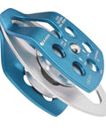 Heavy Duty Large Rescue Climbing Pulley With Swing Plate, Double Sheave Safety Pulley For Backyard Zipline And Outdoor Rock Lifting, Fits 16mm Rope, Holds Up To 6750 Lbs, Portable Blue, close-up view