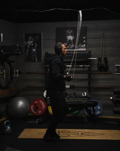 Boxer using Tangle-Free Boxing Jump Rope, Fifteen Percent Heavier Than PVC, Adjustable Skipping Rope For Boxers in gym setting