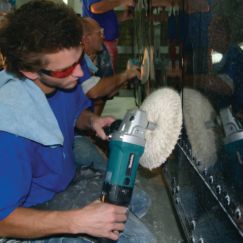 Person using 7 Inch Polisher With 10 Amp Motor And 3200 RPM Variable Speed Dial For Custom Finishes Constant Speed Under Load Soft Start