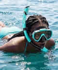 Person using Dry-Top Snorkeling Gear Set With 180 Degree Panoramic HD Vision Mask and Dry Snorkel for snorkeling in ocean