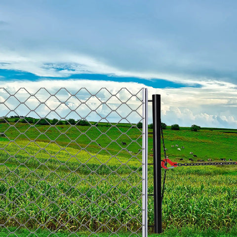 Beefy Chain Link Fence Stretcher Tool With 5 Hook Design, 31.5 Inch Heavy Duty Woven Wire Stretcher, installed on fence