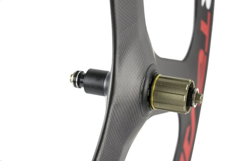 Close-up of Beefy 70mm Full Carbon 3 Spoke Clincher Wheelset For 700C Road Bike T700c 23mm Rim Width Matte 3K Finish EN Certified