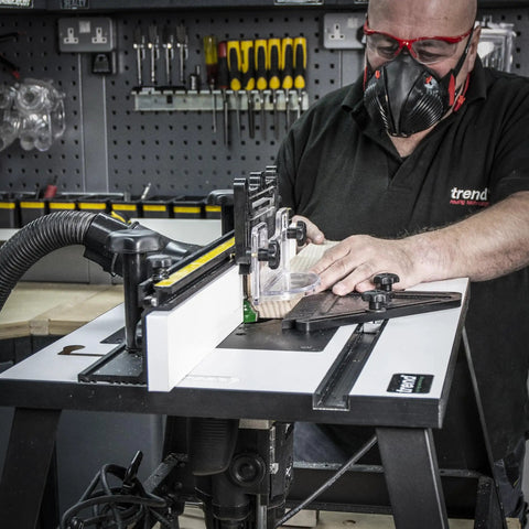 Heavy Duty Portable Benchtop Router Table Featuring A Rock Solid Steel Frame 24 By 16 Inch Laminated Work Surface, user routing wood