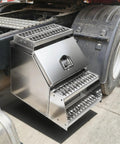 18 Inch Aluminum Side Mount Tool Box For Semi Trucks With Saddle Step attached to truck frame