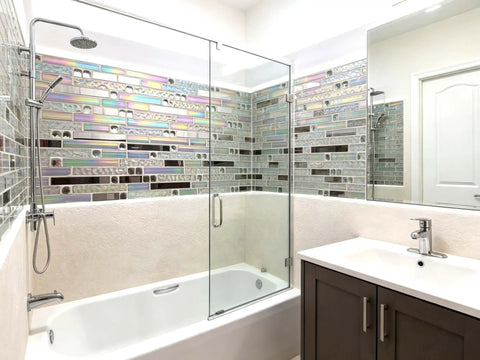 Modern Iridescent Glass Metal Mosaic Tile Backsplash For Kitchen And Bathroom White Silver Linear Wall Tiles in a shower