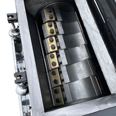 Interior view of Industrial Grade Plastic Shredder And Grinder Crusher blades for bottles barrels wood nylon, heavy duty pulverizer