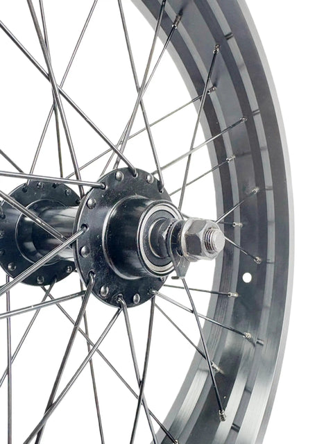 Close-up of Fat Bike Front Wheel 20/26 X 4.0 With 36H Aluminum Rim, 135mm QR Disc Hub, Snow And Sand Ready, Lightweight, Trail Tough