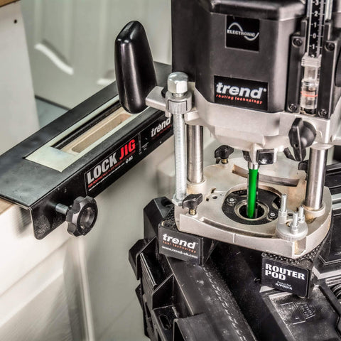 Pro Grade Lock Jig Kit For Routing Face Plate Recess And Mortise, fast tool free setup in use with router, visible clamping knobs