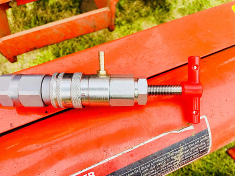 Half Inch ISO 16028 Flat Face Skid Steer Male Hydraulic Quick Coupler Pressure Decompression Relief Release Tool on machinery