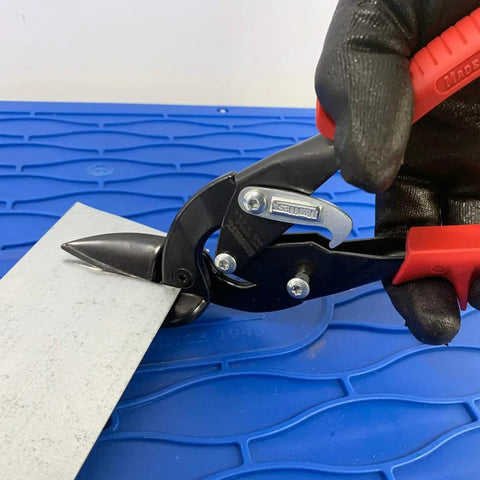 Midwest Blackout Series aviation snips with red handles for left-right offset tin cutting sheet metal