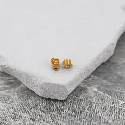 Two Pack 1 To 87 HO Scale Worm Gear Set With 15 Teeth 0.2 Module And 1mm Worm for Model Motors on Stone Surface