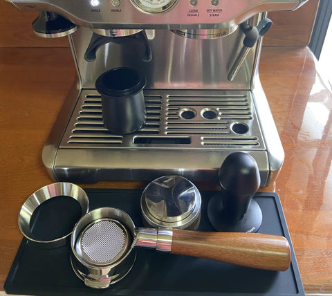 58Mm Bottomless Portafilter With Wooden Handle Compatible With Breville Espresso Machines BES900XL BES920XL BES980XL BES990BSS on espresso machine