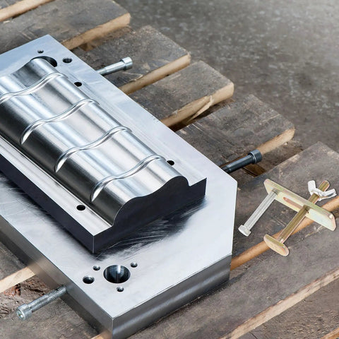 Two Sets Engraving Machine Clamp Kit With Aluminum Alloy Router Hold Down Clamps And 100mm Press Plates For CNC Router, Woodworking, And Laser Engraving - Beefy Heavy Duty Steel Clamps For Most Routers; close-up view of steel press plate and clamp hardware on wooden surface