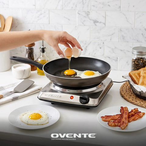 Electric Countertop Single Burner Cooktop 1000W With 7.25 Inch Cast Iron Plate cooking eggs in frying pan