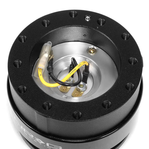 Race Steering Wheel Quick Release Kit For 6 Bolt 70mm And 74mm Hubs Gen 2.0 Black Body Black Ring, close-up of connection details