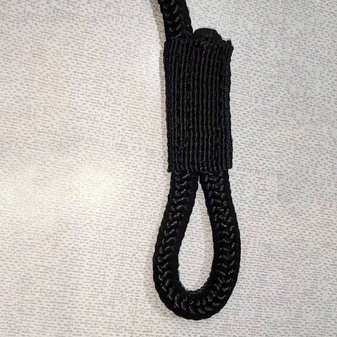 Close-up of fray-resistant eye loop on Four Piece Boat Mooring Lines Set Made From Marine Grade PP With Fray Resistant Eye Loop Ties