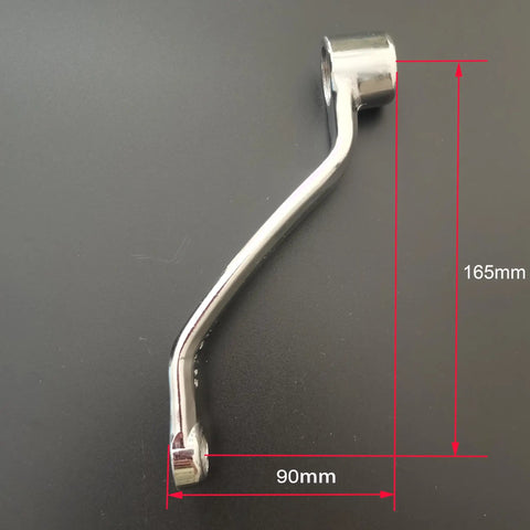 Chrome Wide Crank with 165mm Arm, detail view, for 26 Inch Cruiser Bikes featuring 44T Sprocket, fits 44mm Bottom Bracket.
