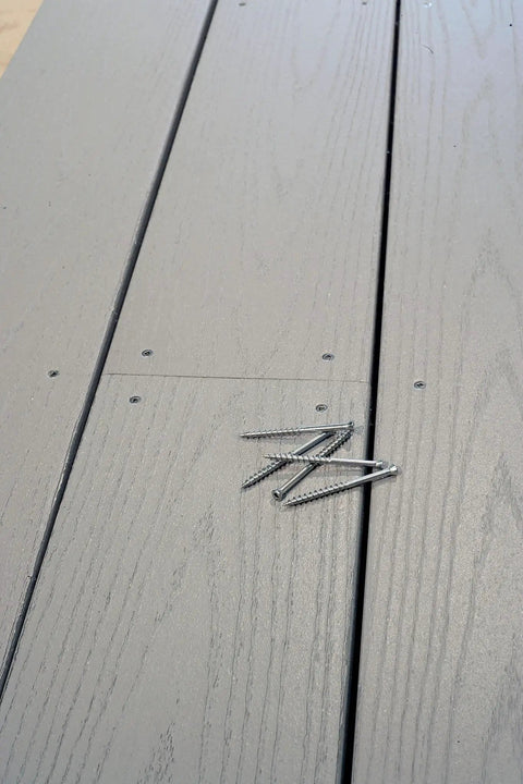Trim Head Decking Screws Type 316 Stainless Steel Square Drive 7 X 1 5 8 Inch Coarse Thread Outdoor Fasteners 1 Lb Pack Driver Bit Included For Killer Grip And Clean Flush Board Surface