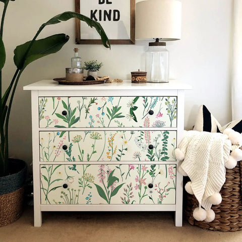 Peel And Stick Floral Wallpaper Vinyl Roll Easy Install 17.3 Inch Wide By 393.7 Inch Long Covers 47.4 Sq Ft For Kitchen Cabinets And Furniture