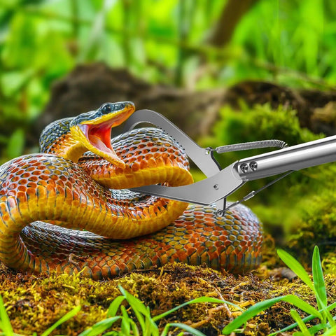 60 Inch Professional Snake Tongs With Auto Lock Extra Long Rattlesnake Catcher Heavy Duty Reptile Grabber With Wide Jaw And Non Slip Grip Safe Moving And Transport Tool For Snakes Easy Handling And Precise Catch