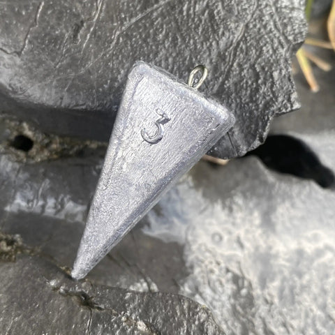 Pyramid Sinkers For Surf Fishing And Saltwater Tackle, Durable Weights For Sand, Currents, And Pier Fishing, 3oz weight detail