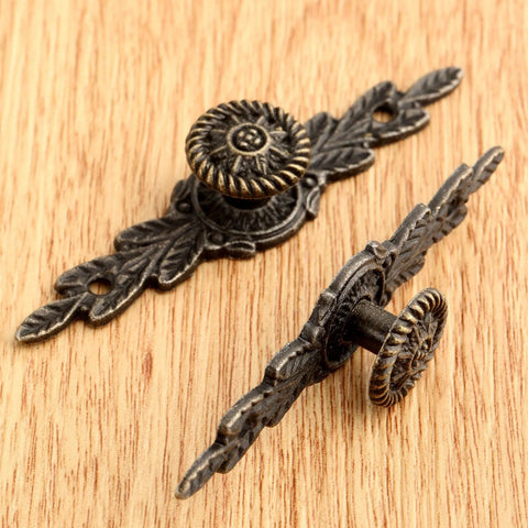 Two Piece Set Antique European Flower Handle Pull In Antique Bronze Finish Zinc Alloy Mini Knob With Four Screws size 2.48 by 0.51 inches