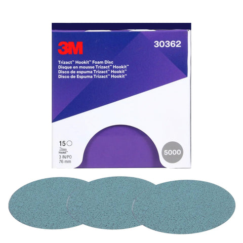 Hookit Foam Disc 5 Inch 5000 Grit For Paint Finishing System next to product packaging