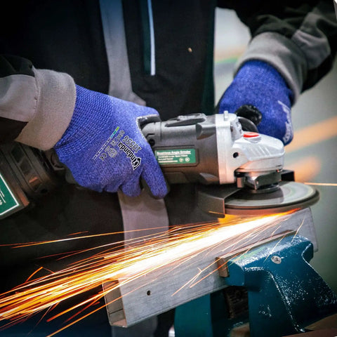 Level 5 Cut Resistant Work Gloves With Nitrile Palm Grip For Dry To Oily Surfaces used in grinding metal