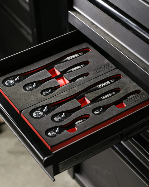 Dual Tone 72 Tooth Ratchet Set With Easy Quick Release Sockets, 4 Piece Including 1/4, 3/8, 1/2 Inch Drives And Stubby 3/8, Reversible Design, Chrome Vanadium Steel, Sleek Black And Red Finish For Pro DIY