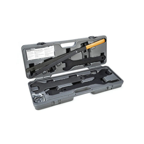 Open blow mold case displaying fan clutch service kit with nut wrenches and pulley holder for vehicle maintenance and DIY.