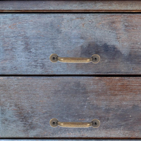 Rustic Bronze Cabinet Drawer Pulls 6 Pack Vintage Iron Wardrobe Handles With Smooth Finish On Wooden Drawer Surface
