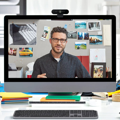 Pro Level 4K Ultra HD Webcam Featuring Swift Auto Focus And Snappy 5X Digital Zoom For Crystal Clear Streams on a video call.