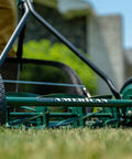 16 Inch 7 Blade Reel Lawn Mower With Grass Catcher For Bermuda Zoysia And Tiff Short Grass Types Eco Friendly Push Mower For Precise Neat Yard Care And Clean Cuts, green steel reel