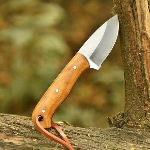 Five Point Five Inch Handmade Hunting Skinning Knife With Two Inch D2 Steel Fixed Blade And Three Point Five Inch Olive Wood Handle