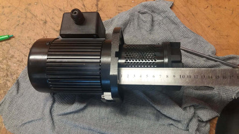 Side view of black 1/8 HP coolant pump for lathe/bandsaw, 100 mm immersion, NPT 1/2 inch, 120/240V