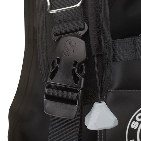 Super Cinch Front Adjustable Scuba Diving BCD with Balanced Power Inflator close-up of rotating shoulder buckle in small size