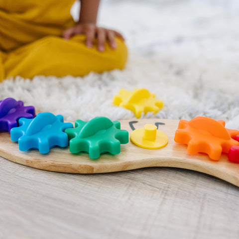 Melissa And Doug Rainbow Caterpillar Gear Toy With Six Interchangeable Gears On A Sturdy Wooden Base A Colorful Matching And Color Recognition Toy For Toddlers And Kids That Builds Fine Motor Skills And Has Serious Fun