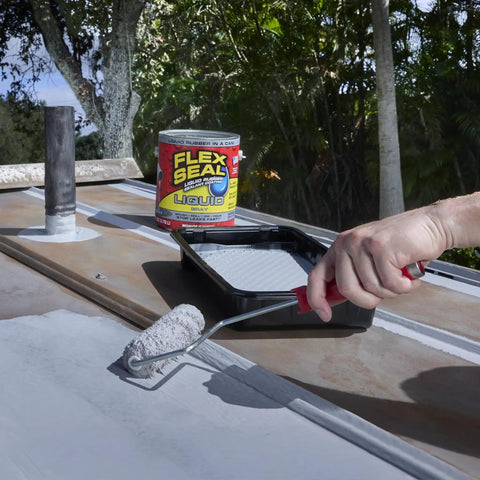 Applying Liquid Rubber Coating Sealant For Roofs And More, Waterproof, Flexible, Breathable, And UV Resistant, Easy To Brush Roll.