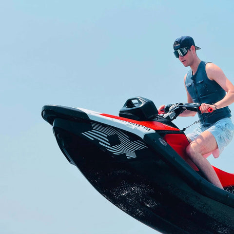 Frameless Ultralight Black Mirror Swim Goggles With VisiClear Nanotech Anti Fog Lens And 100 Percent UV Protection for jet skiing.