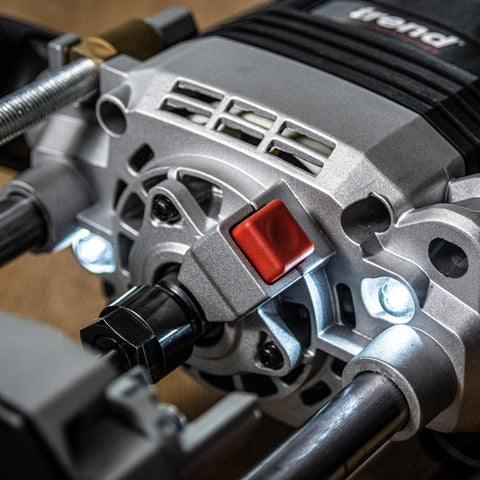 Close-up of the Beefy Dual-Mode Plunge Router 3-1/4 HP With 1/2 Inch Collet, variable speed and precision centering system.