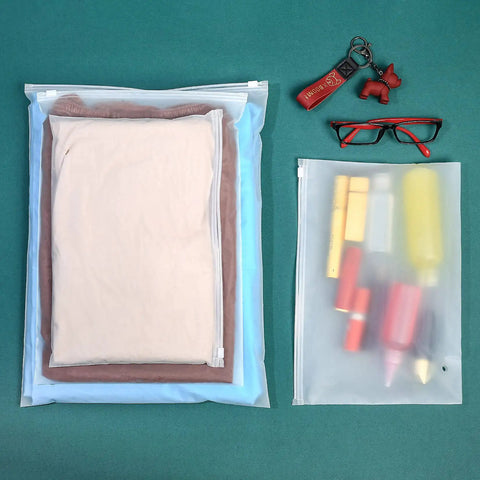 30 Pack Transparent Reusable Clothes Storage Bags With Zip Lock For Travel And Storage, holding clothes and cosmetics