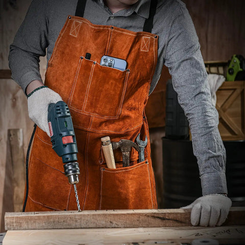 Heavy Duty Split Cowhide Leather Welding Apron With Full Coverage Flame Retardant Build Double Stitched Seams And Top Shelf Heat Resistance Crafted For Shop Crews Needing Reliable Gear Against Hot Sparks And Tough Daily Grinds