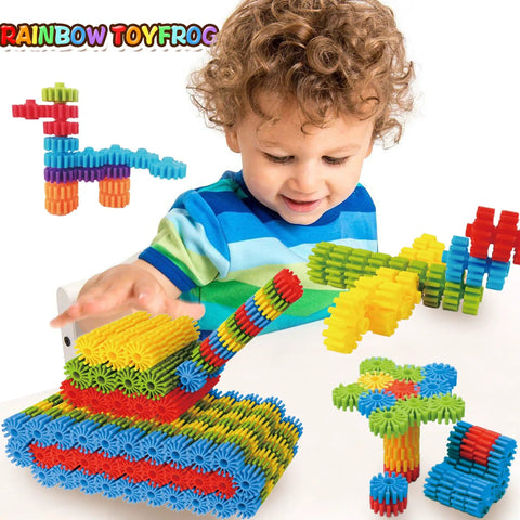 Child playing with Interlocking Gears Kit For Kids With Tote Bag Hands On Fun 100 Colorful Pieces For Sensory Play Fine Motor Skill Building Preschool STEM Toys Developmental OT Therapy Tools For Boys And Girls