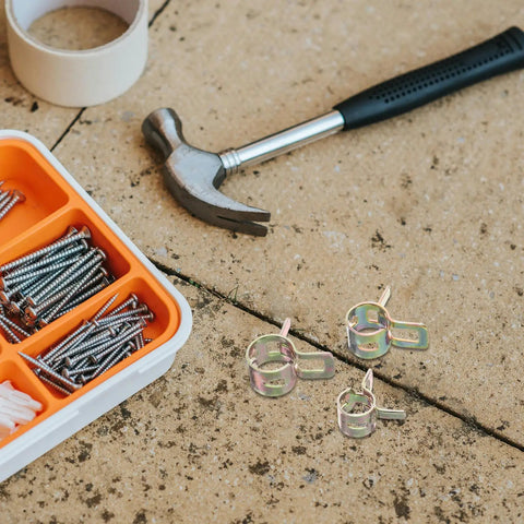 Vaguelly Spring Clamp Kit Galvanized Zinc 100pcs Assorted Inner Diameters 5mm-9mm Secure Pipe Hose Locks For Cars Home Repair Preventing Coolant Fuel Leaks Durable Anti Rust Clamping Power on floor with hammer and screws