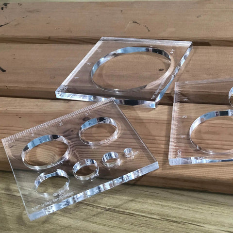 Sturdy Hardened Acrylic Three Piece Router Template Set For Woodworking And Circle Inlay Projects 4 Inch By 3 Point 92 Jig Kit, featuring etched measurements.