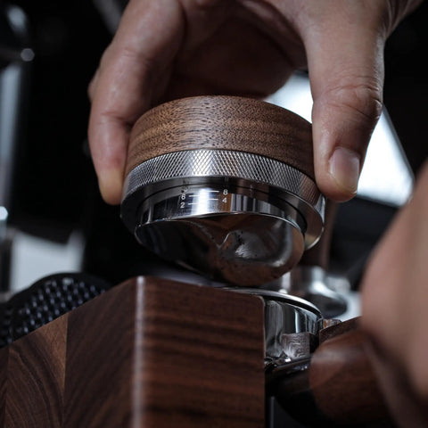 Hand adjusting Walnut 58.35mm Espresso Distribution Tool, Adjustable Depth, Stainless Steel Leveler For 58mm Portafilters