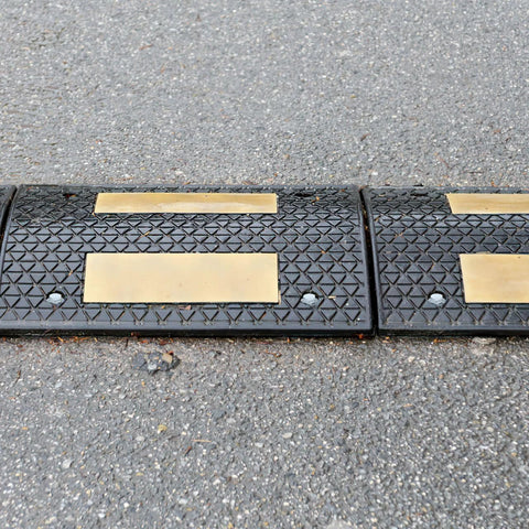 Driveway Expansion Screws For Speed Bump Installation And Concrete Asphalt Anchoring Ground Screw Anchors 3.7 Inch Expansion Fasteners